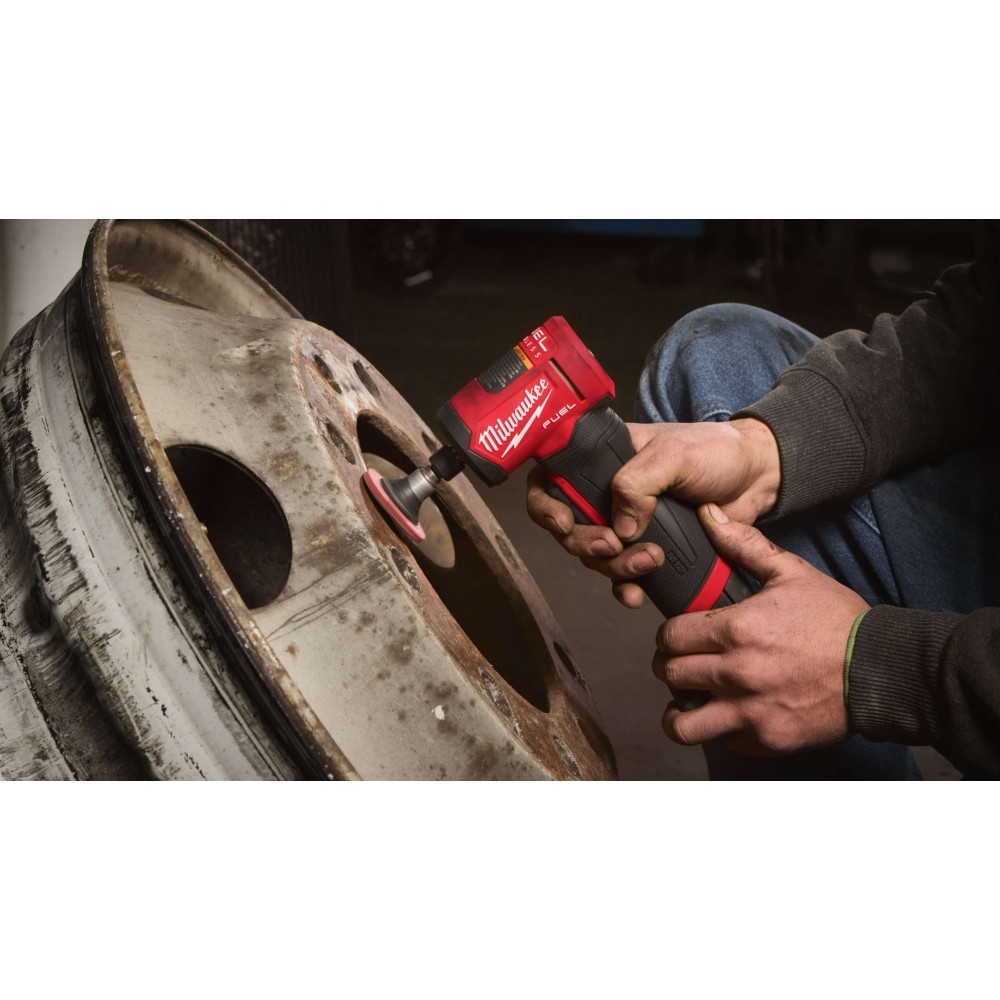 Аккумуляторная цанговая угловая шлифовальная машина Milwaukee M12 FDGA2-0