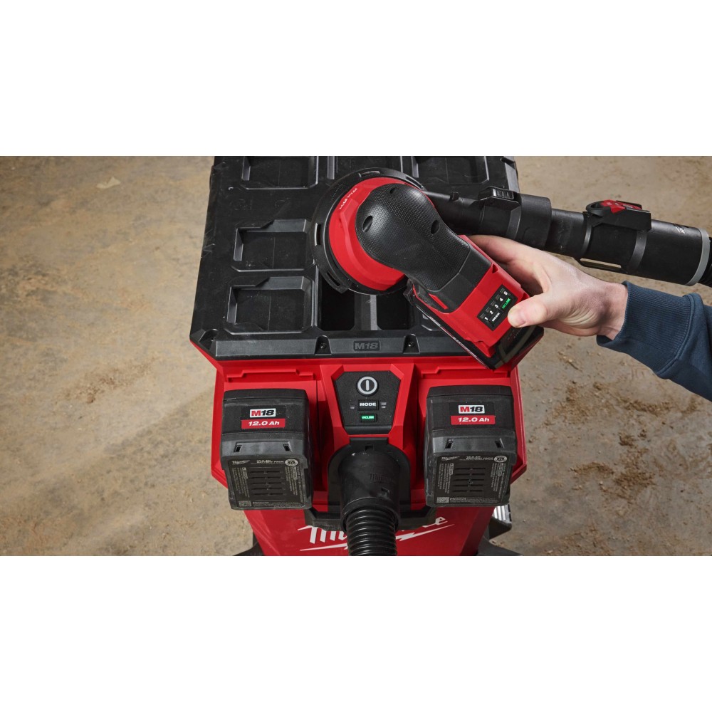 Аккумуляторный пылесос для воды и сухого мусора Milwaukee M18 FUEL F2VC23LG2-0