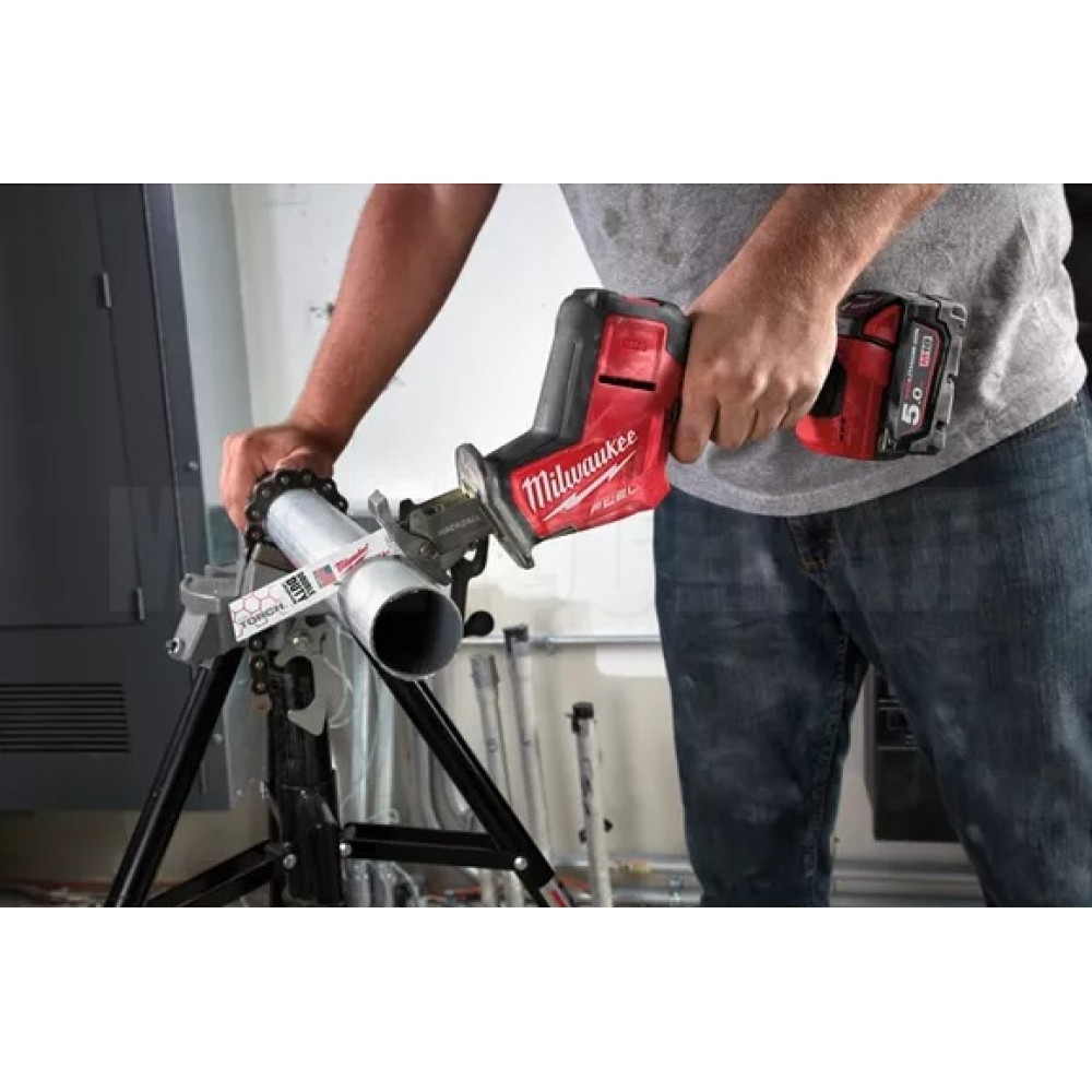 Аккумуляторная сабельная пила Milwaukee M18 FUEL FHZ-502X