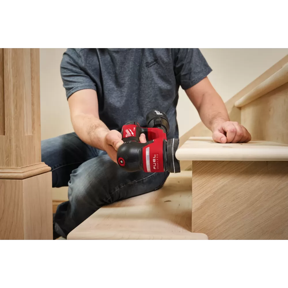 Аккумуляторная эксцентриковая шлифовальная машина Milwaukee M12 FSDR75-0B FUEL (Арт. 4933498232)
