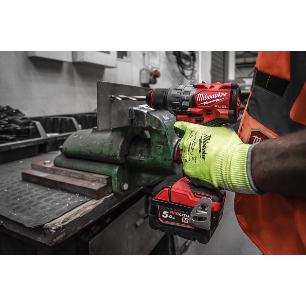 Аккумуляторная ударная дрель-шуруповерт Milwaukee M18 FPD3-0 (Арт. 4933498060)