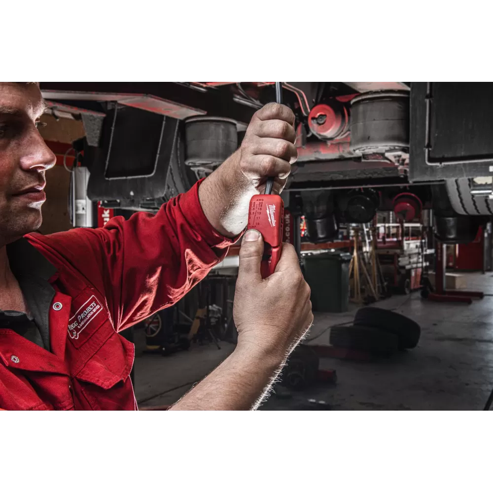 Инструмент для снятия изоляции кабелей универсальный  Milwaukee 4 в 1 (стриппер) (Арт. 4932498270)