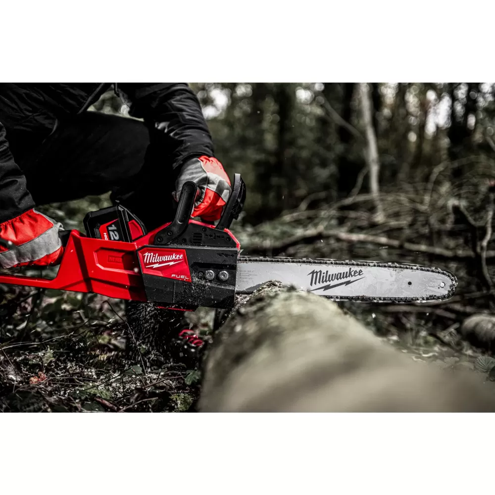 Аккумуляторная цепная пила Milwaukee M18 FCHS-122 FUEL  (Арт. 4933499217)
