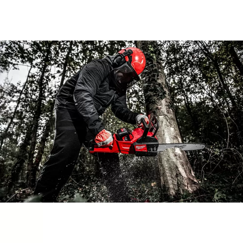 Аккумуляторная цепная пила Milwaukee M18 FCHS-122 FUEL  (Арт. 4933499217)