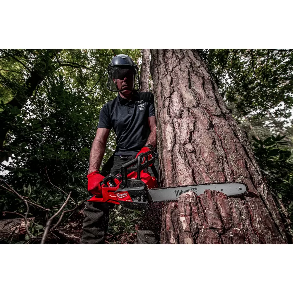 Аккумуляторная цепная пила Milwaukee M18 FCHS-122 FUEL  (Арт. 4933499217)
