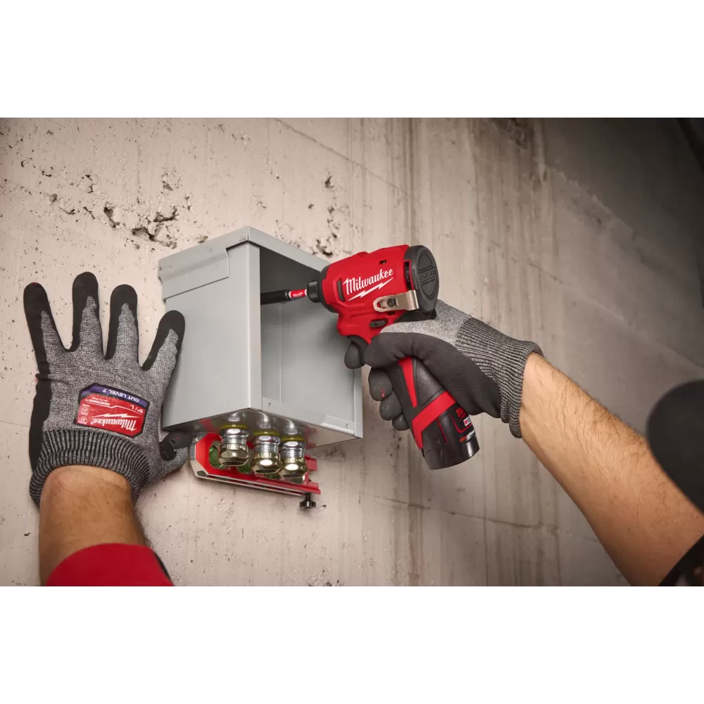 Аккумуляторный субкомпактный импульсный винтоверт Milwaukee M12 BLIDRC-0 (замена для 4933441955) (Арт. 4933499689)