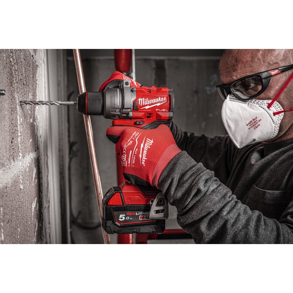 Аккумуляторная ударная дрель-шуруповерт Milwaukee M18 FPD3-0 (Арт. 4933498060)