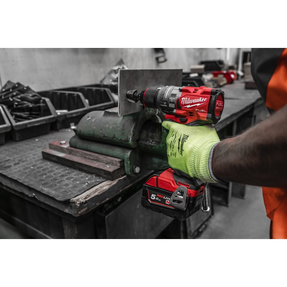 Аккумуляторная ударная дрель-шуруповерт Milwaukee M18 FPD3-0 (Арт. 4933498060)