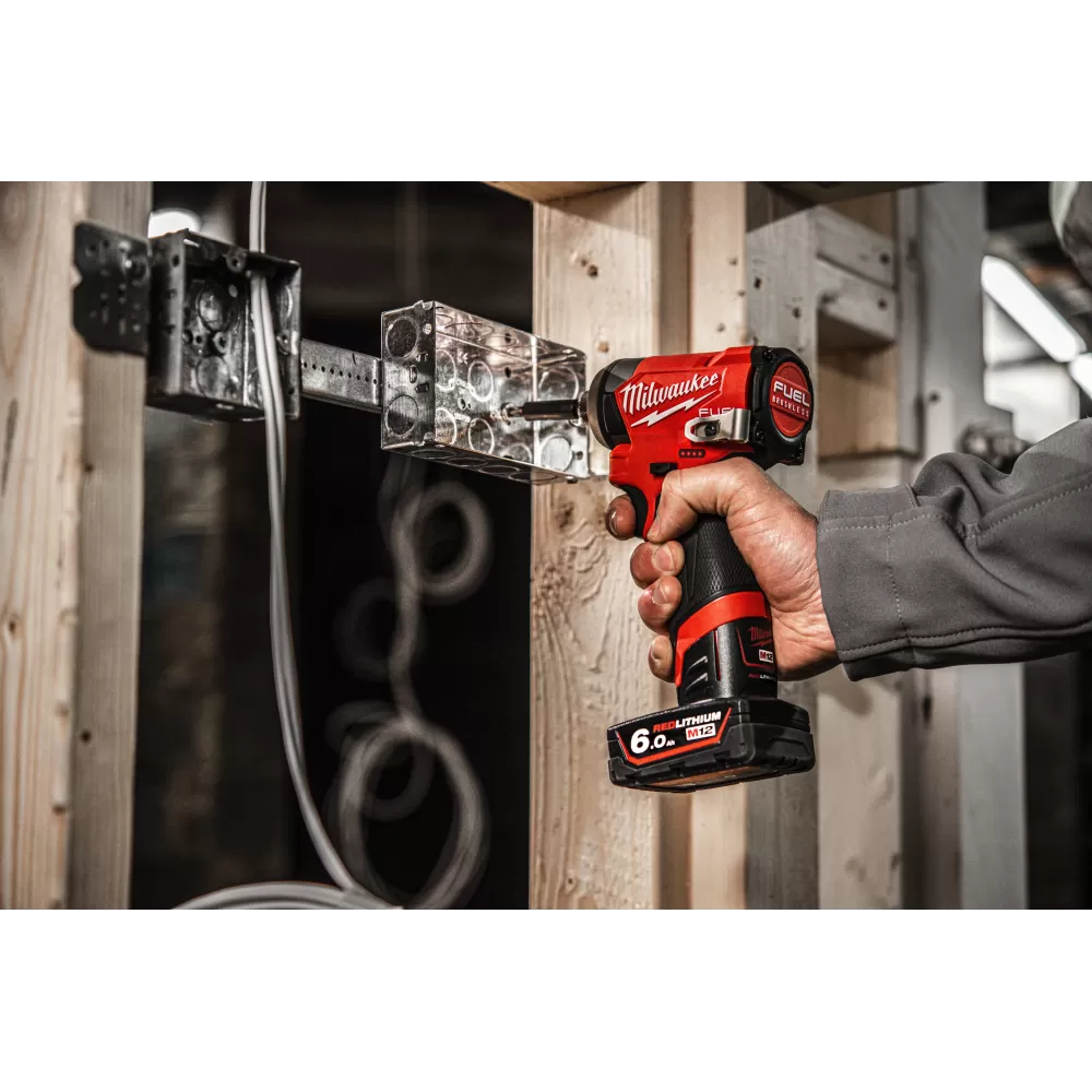 Аккумуляторный субкомпактный импульсный винтоверт Milwaukee M12 FID2-602X FUEL  (Арт. 4933479878)