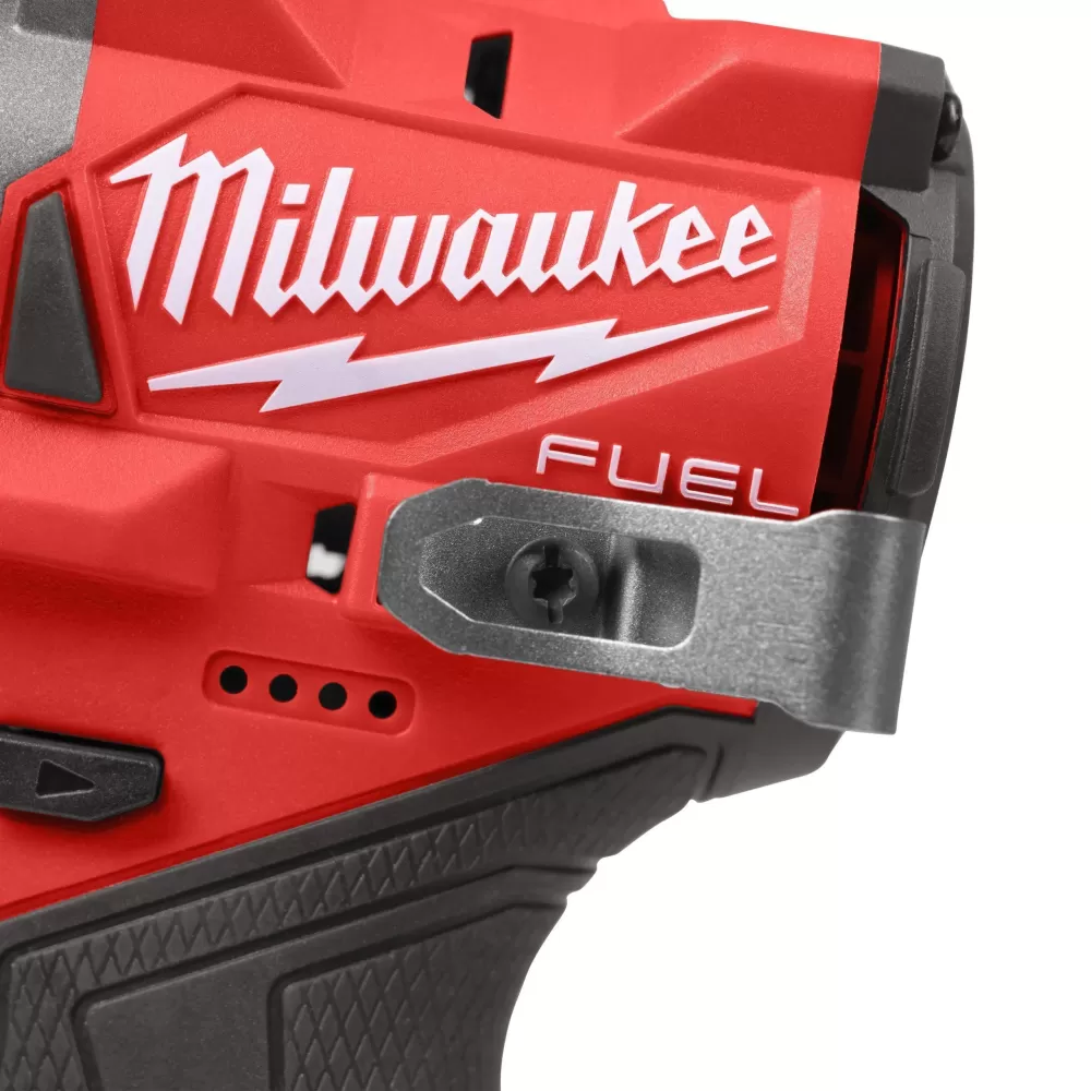 Аккумуляторный субкомпактный импульсный винтоверт Milwaukee M12 FID2-602X FUEL  (Арт. 4933479878)