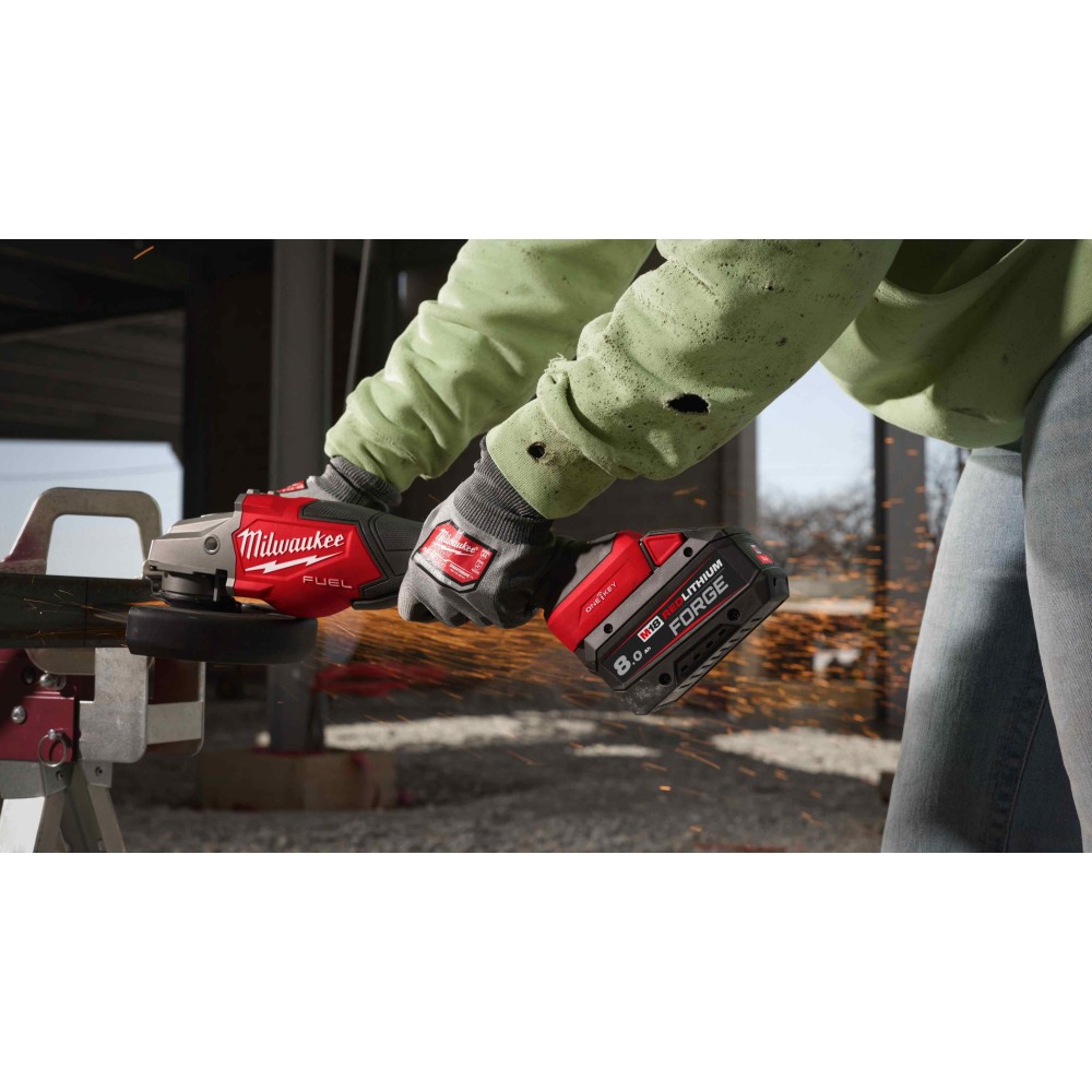 Аккумулятор Milwaukee M18 FB8