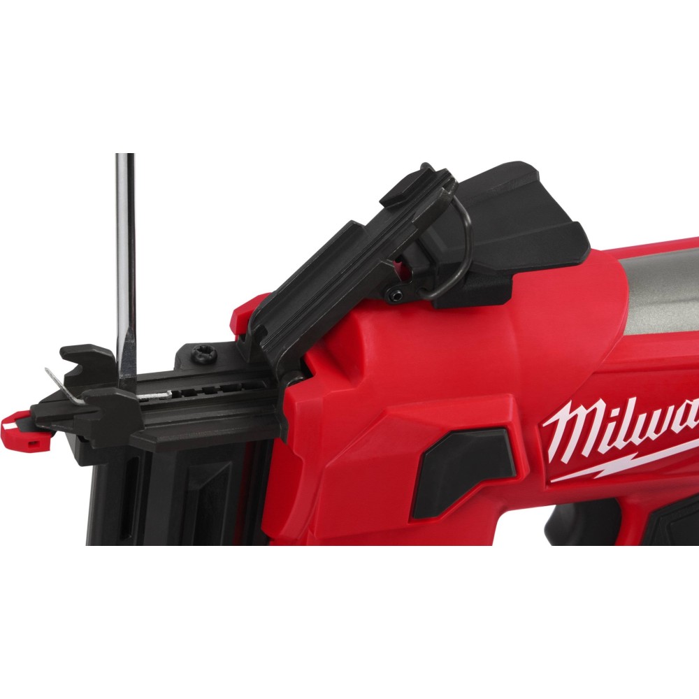 Аккумуляторный гвоздезабиватель Milwaukee M12 FCN18GS-202X