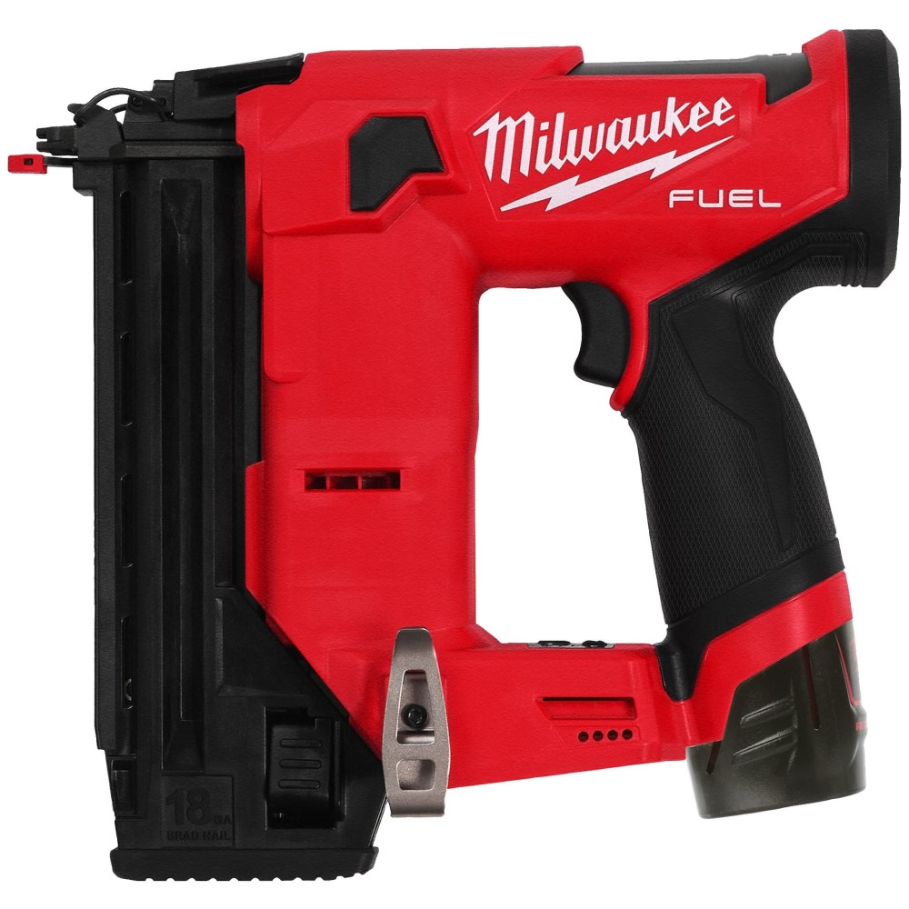 Аккумуляторный гвоздезабиватель Milwaukee M12 FCN18GS-202X