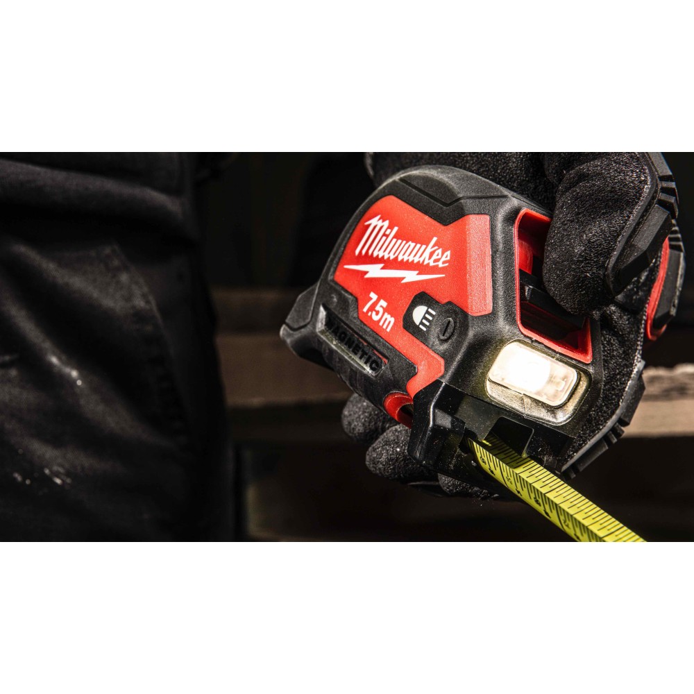 Рулетка с подсветкой Milwaukee Magnetic Tape Measure 7.5м