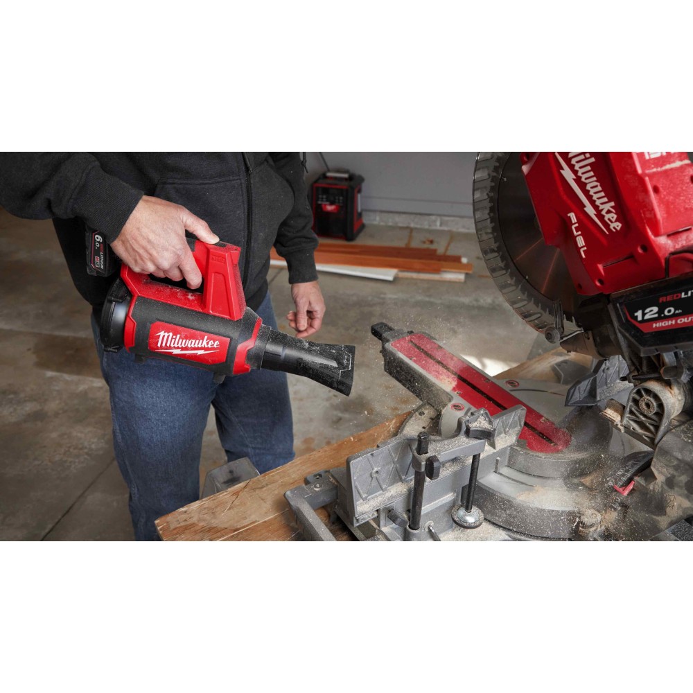 Аккумуляторная воздуходувка Milwaukee M12 BBL-0