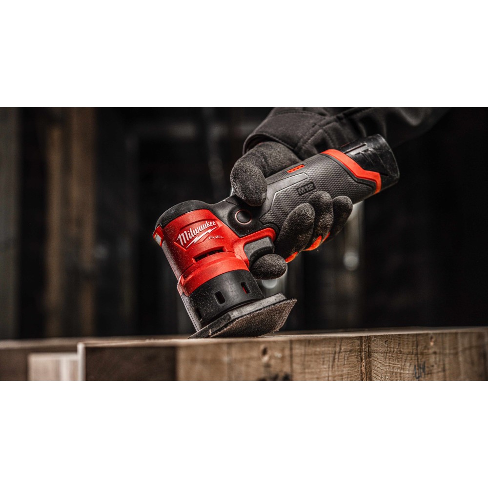 Аккумуляторная дельтавидная шлифовальная машина Milwaukee M12 FUEL FDSS-0B