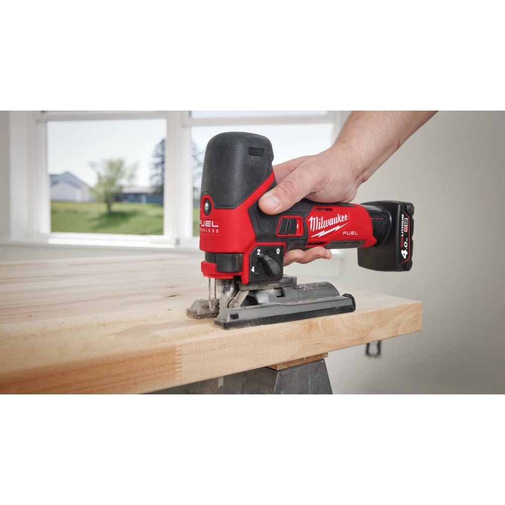 Аккумуляторный лобзик Milwaukee M12 FUEL FJS-422X