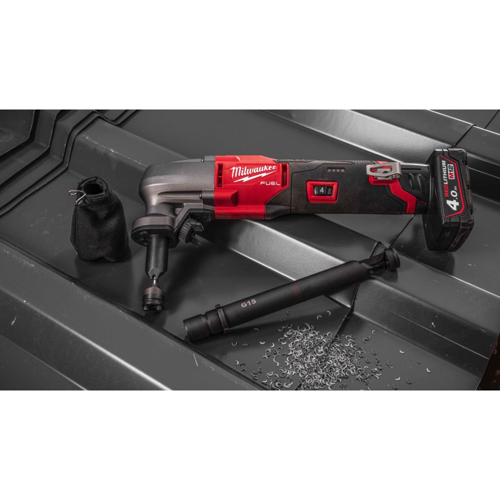 Аккумуляторные ножницы вырубные Milwaukee M12 FUEL FNB16-0X