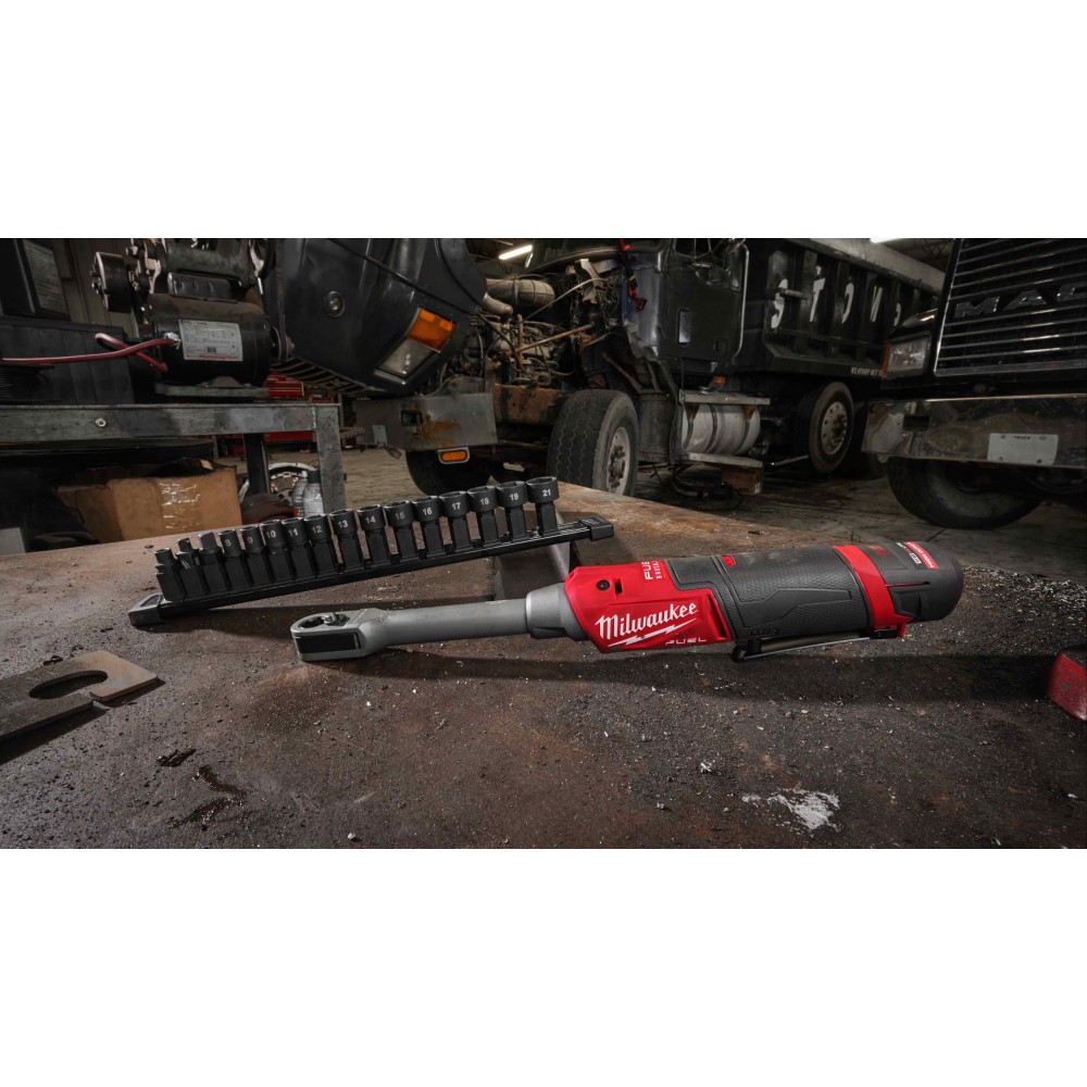 Аккумуляторная сквозная удлиненная импульсная трещотка INSIDER™ Milwaukee M12 FUEL FPTR-202X