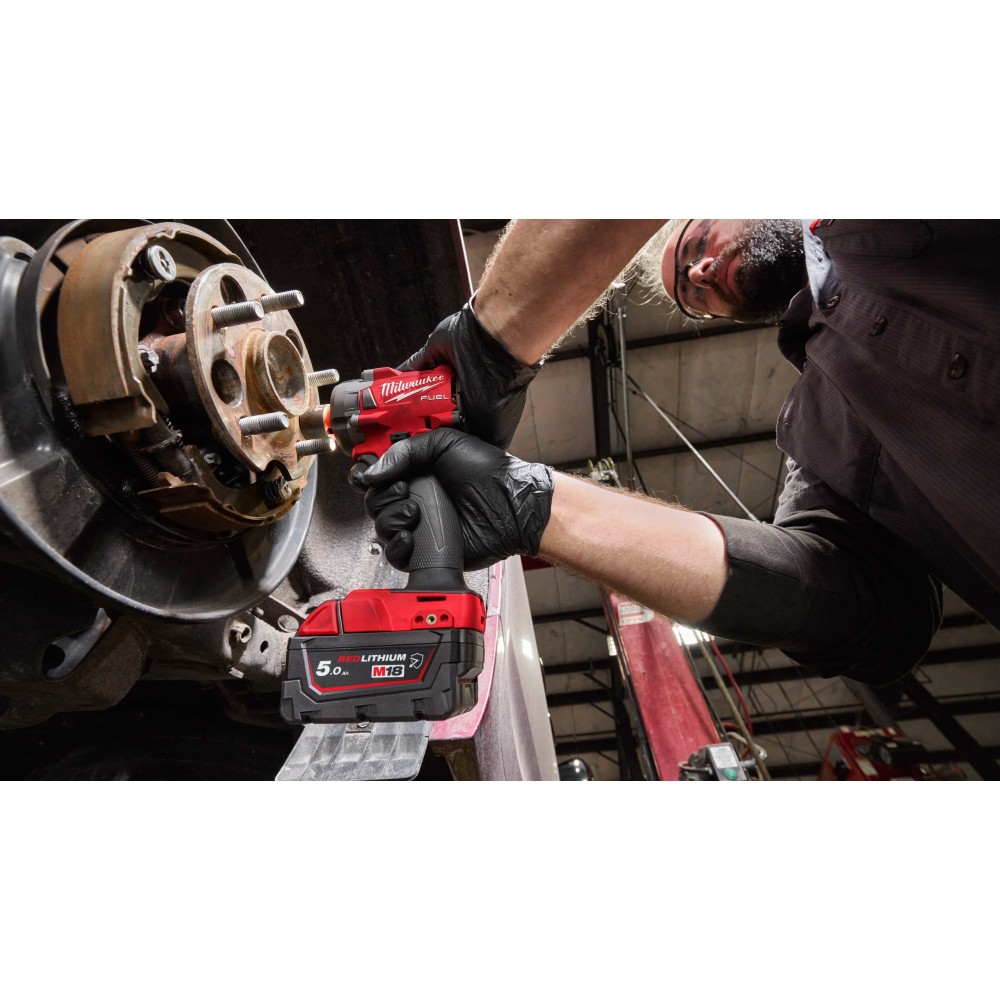 Аккумулятор устойчивый к химикатам Milwaukee M18 B5-CR 5Ач