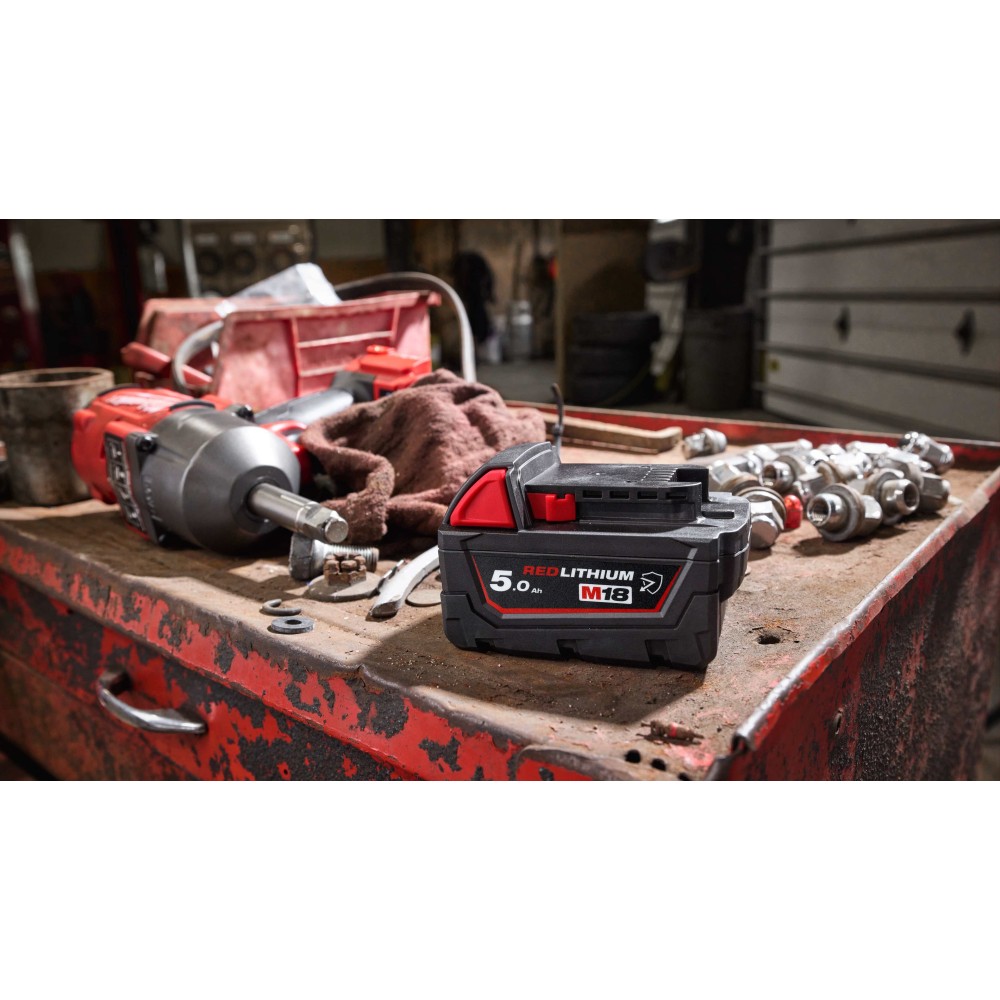 Аккумулятор устойчивый к химикатам Milwaukee M18 B5-CR 5Ач