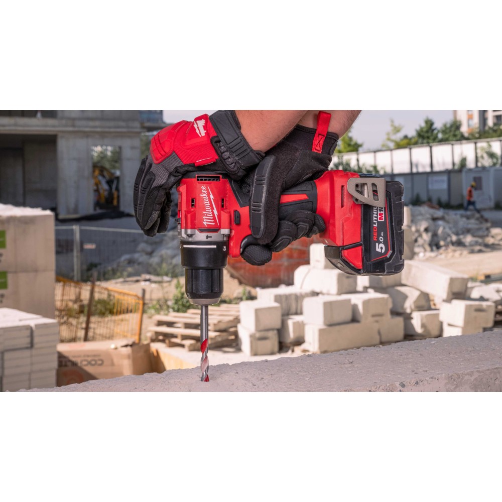 Аккумуляторная ударная дрель-шуруповерт Milwaukee M18 BLPDRC-0X