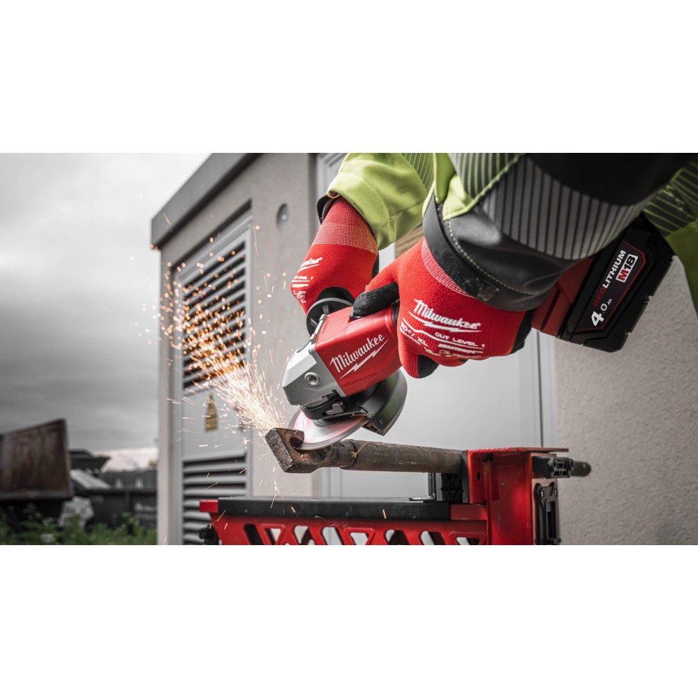 Аккумуляторная угловая шлифовальная машина Milwaukee M18 BLSAG125X-402X