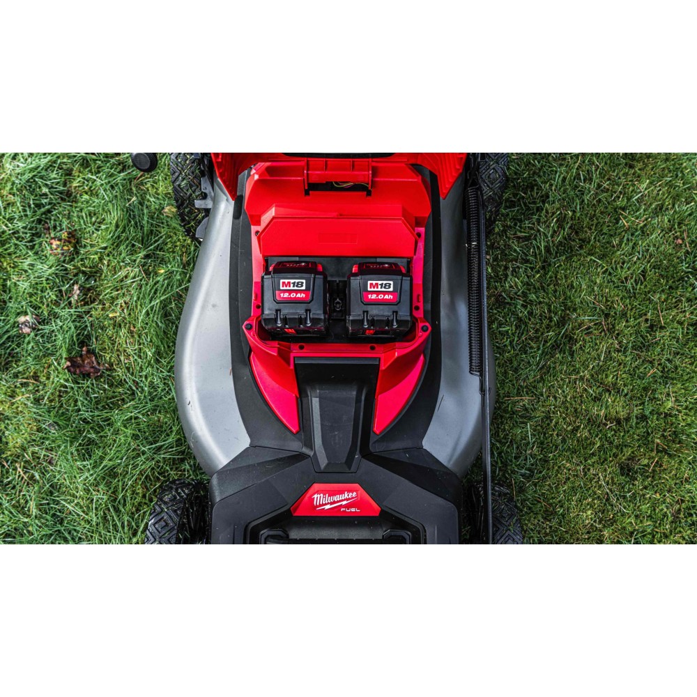 Аккумуляторная газонокосилка Milwaukee M18 FUEL F2LM53-122