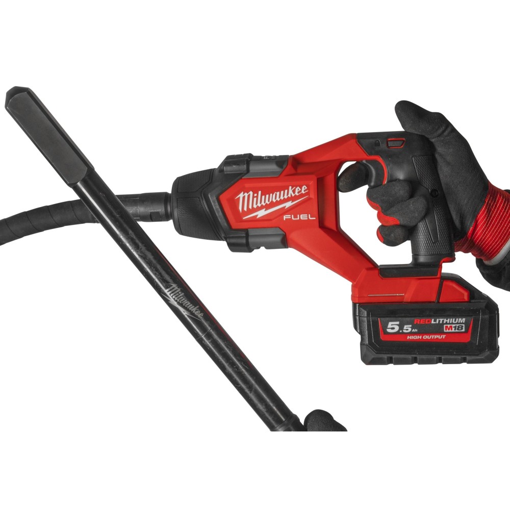 Аккумуляторный вибратор для бетона Milwaukee M18 FUEL FCVN24-551