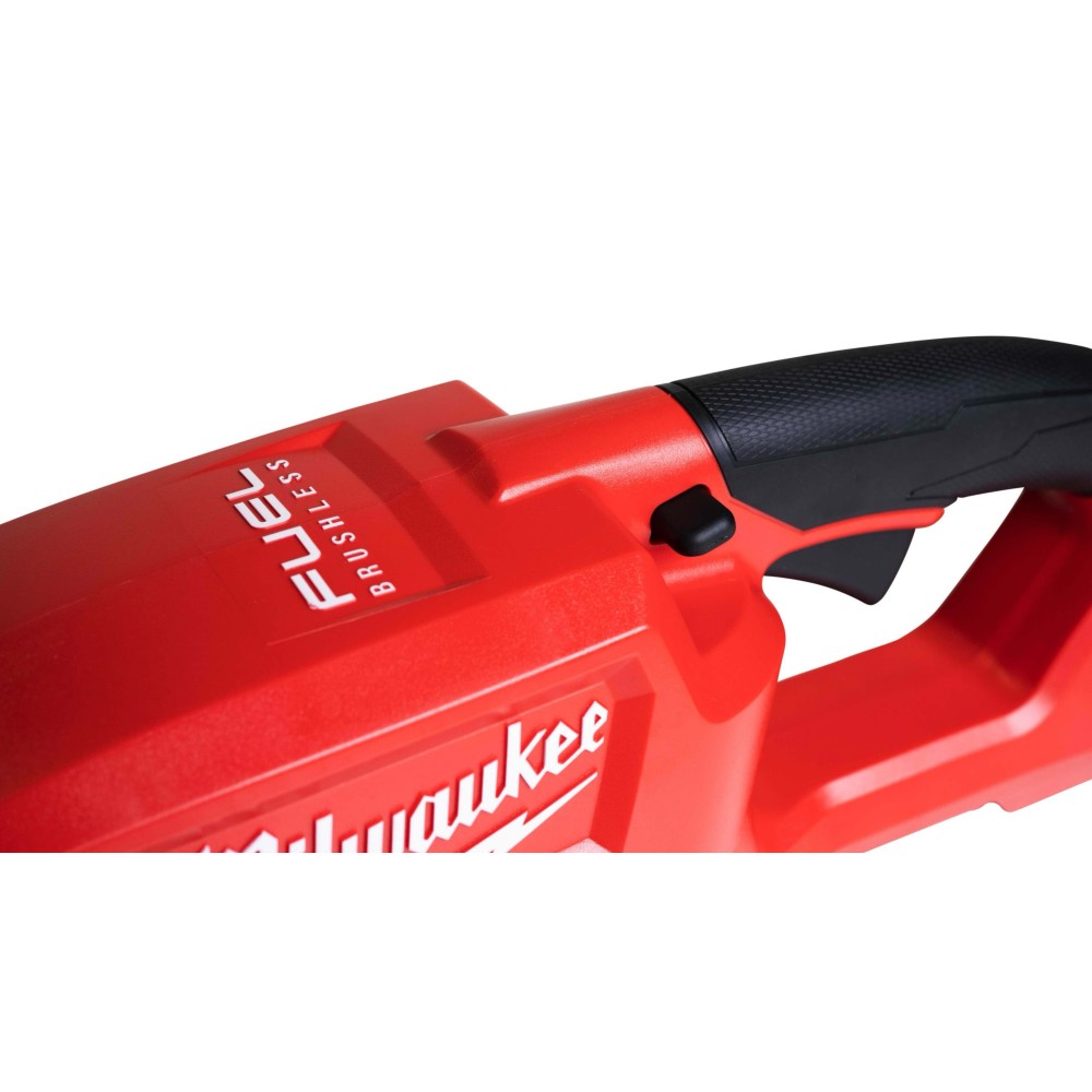 Аккумуляторный кусторез Milwaukee M18 FHET45-802