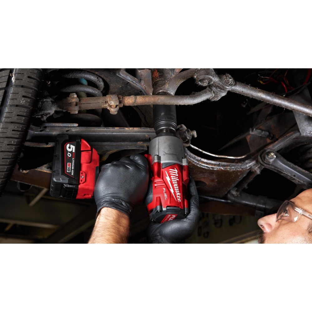 Аккумуляторный импульсный гайковерт Milwaukee M18 FUEL FHIWF12-502X