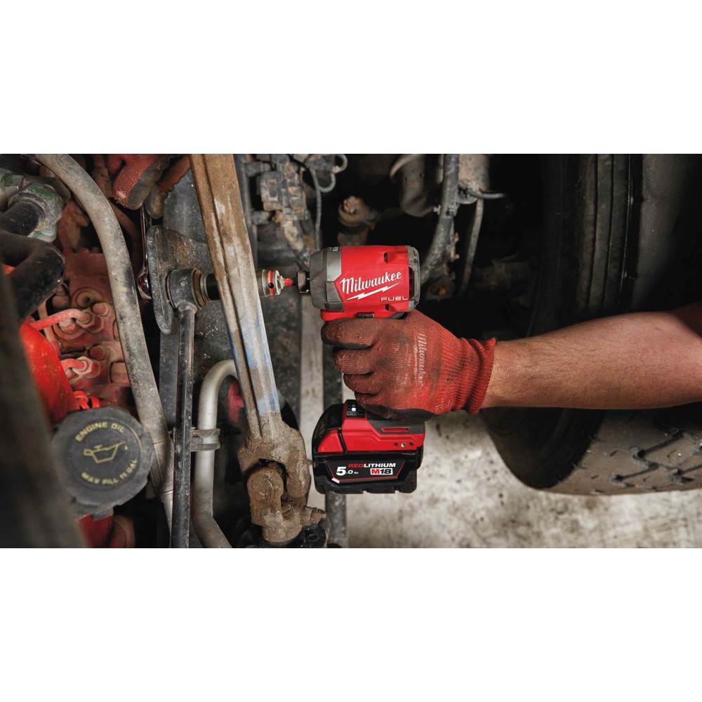 Аккумуляторный импульсный винтоверт Milwaukee M18 FUEL FID3-502X