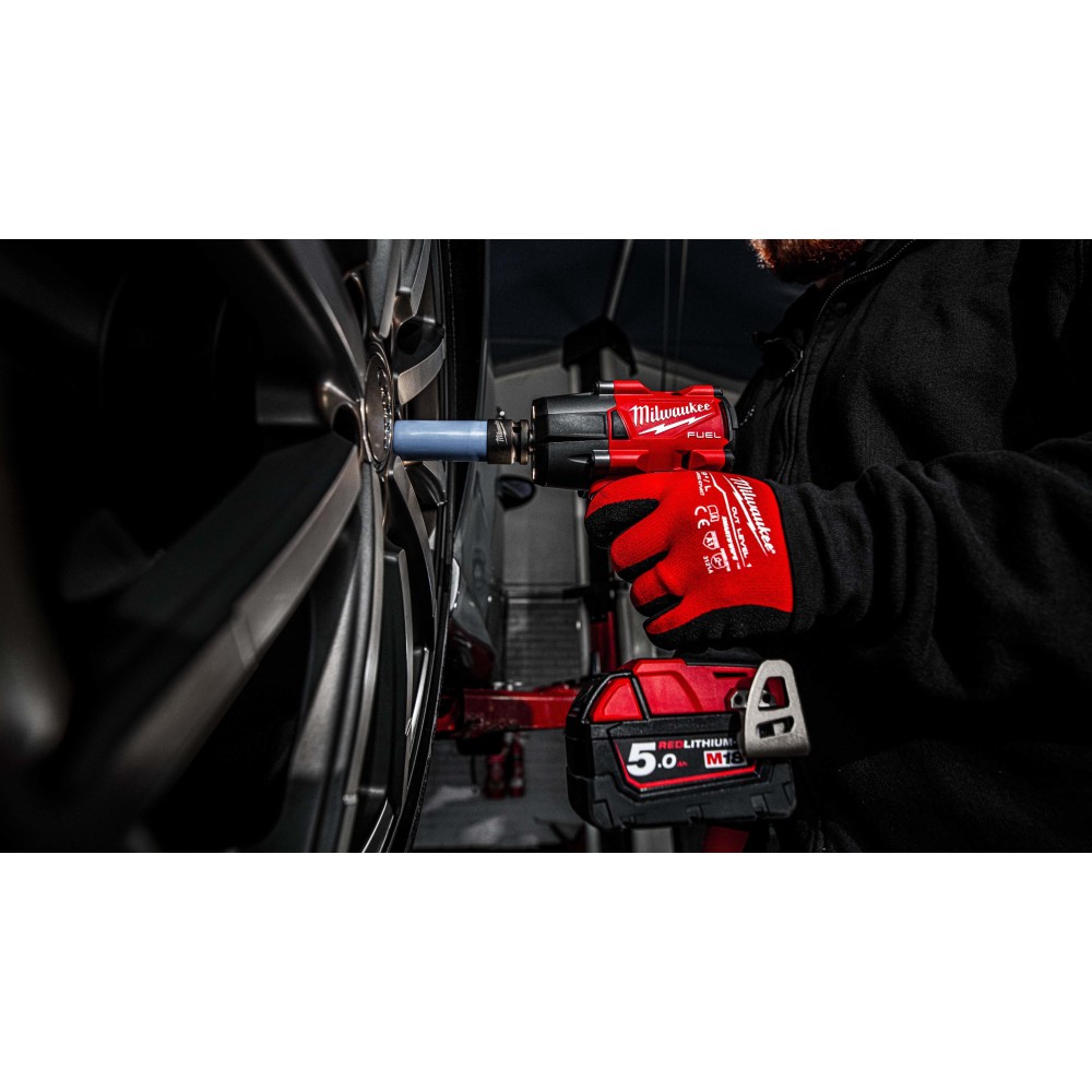 Аккумуляторный гайковёрт Milwaukee M18 FMTIW2F12-502X FUEL