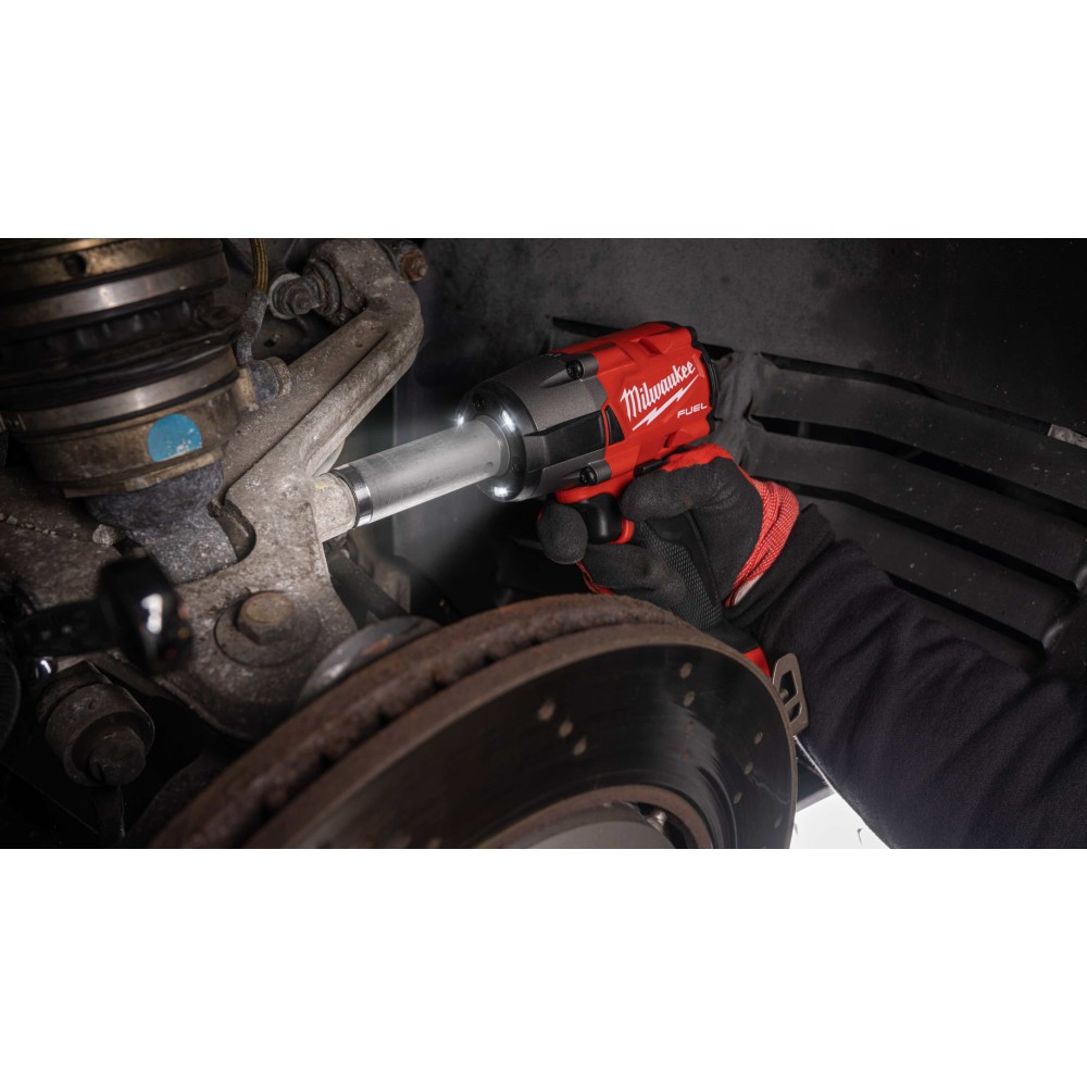 Аккумуляторный гайковёрт Milwaukee M18 FMTIW2F12-502X FUEL