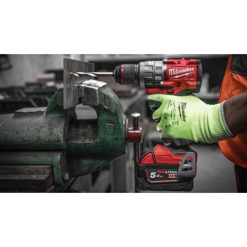 Аккумуляторная ударная дрель-шуруповерт Milwaukee M18 FUEL FPD3-502X