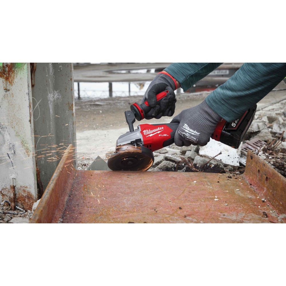 Аккумуляторная угловая шлифовальная машина Milwaukee M18 FUEL FSAGSVO125X-0X