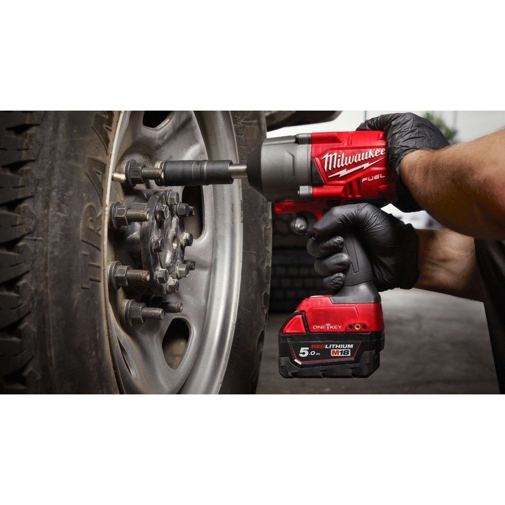 Аккумуляторный высокомоментный ударный гайковерт Milwaukee M18 FUEL ONEFHIWF12E-0X