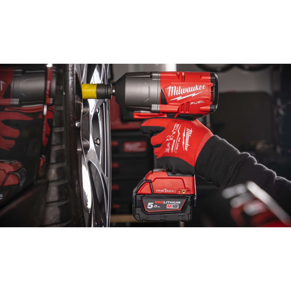 Аккумуляторный импульсный гайковерт Milwaukee M18 FUEL ONEFHIWF12-502X