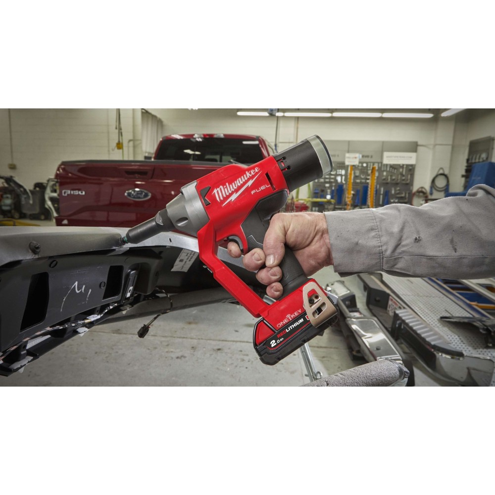 Аккумуляторный заклепочник Milwaukee M18 FUEL ONEFPRT-0X