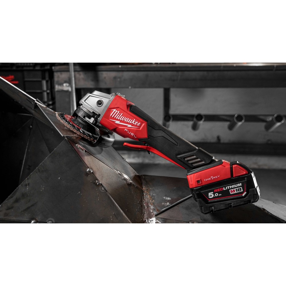 Аккумуляторная угловая шлифовальная машина (УШМ, Болгарка) Milwaukee M18 FUEL ONEFSAG125XPDB-0X