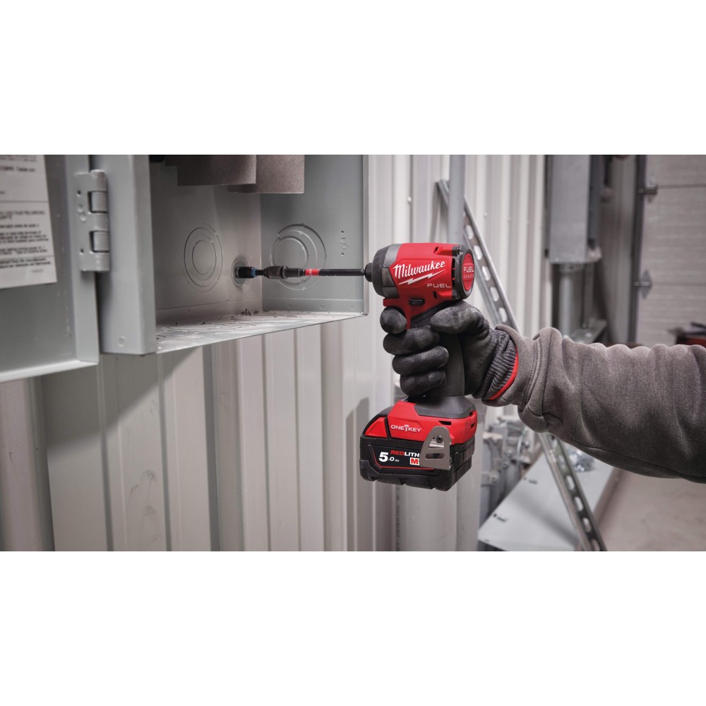 Аккумуляторный импульсный винтоверт Milwaukee M18 FUEL ONEID3-502X ONE-KEY