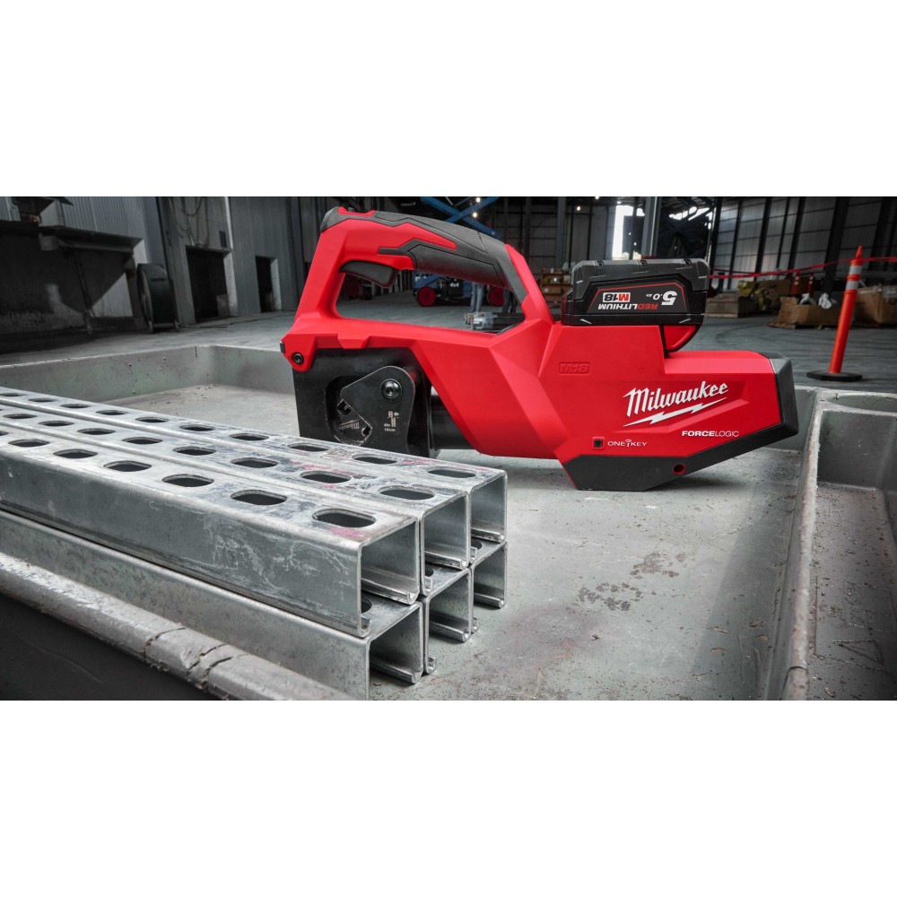 Аккумуляторный инструмент для резки профилей Milwaukee M18 STSO-0B