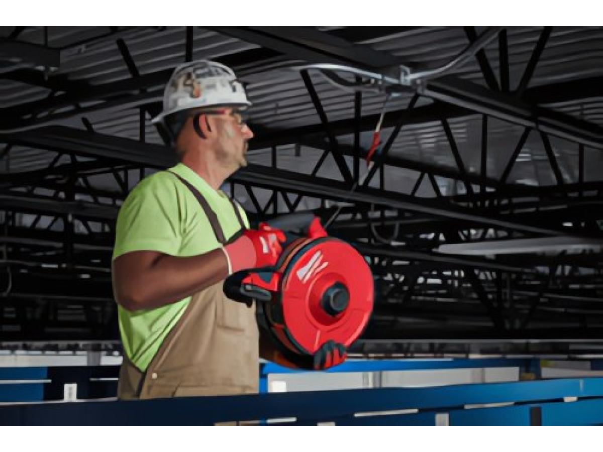 MILWAUKEE® M18 FPFT — первая в мире аккумуляторная протяжка для кабеля!