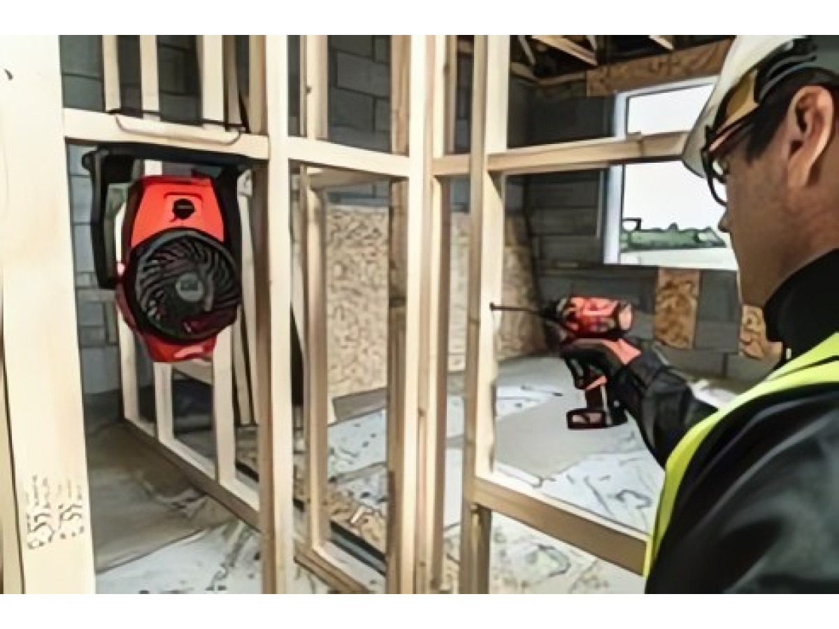 MILWAUKEE® обеспечивает скорость воздушного потока уровня 18 В с вентилятором M12™ Air Fan