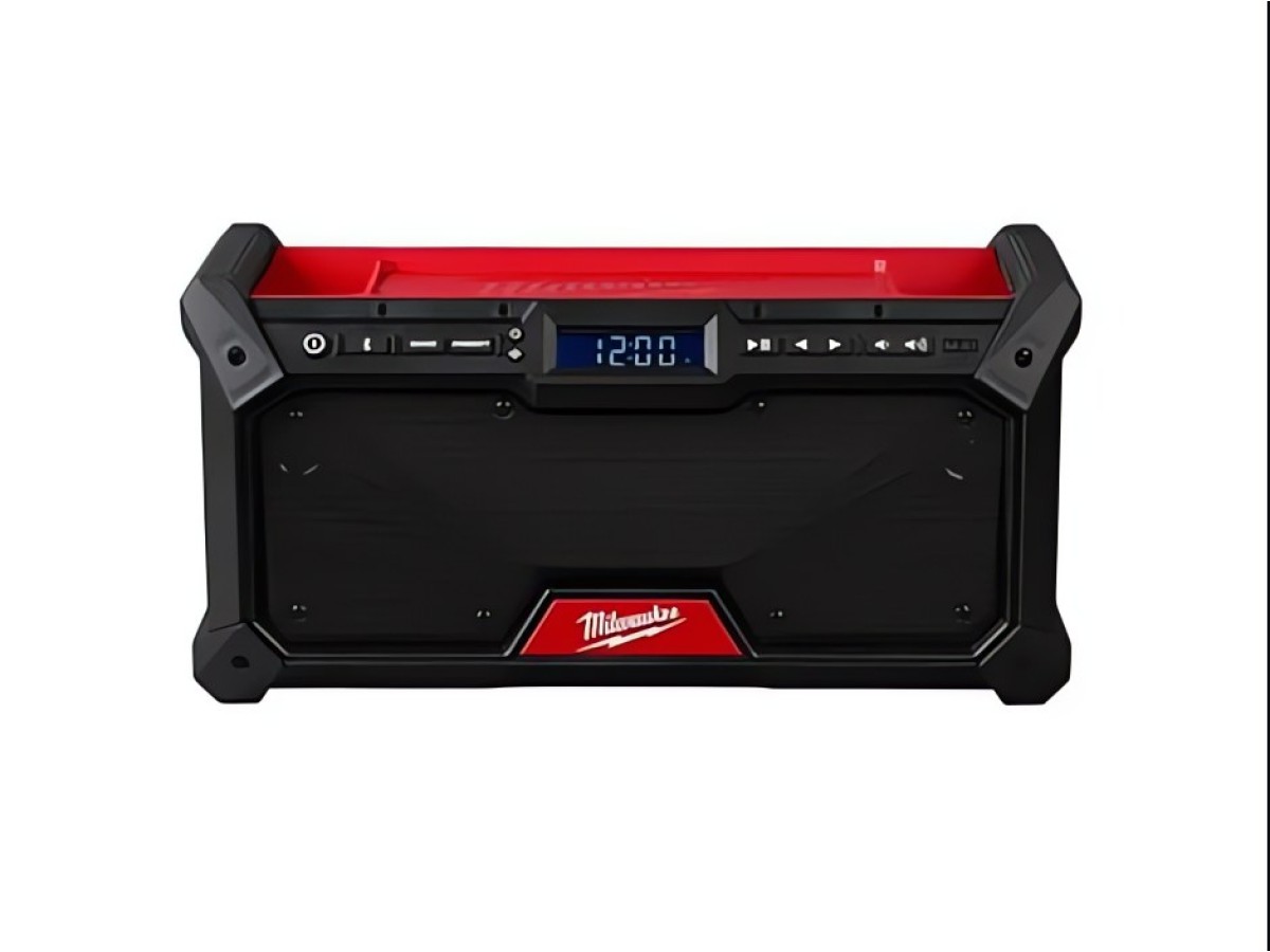 MILWAUKEE® представляет новое и улучшенное DAB+ радио для стройплощадки с Bluetooth®
