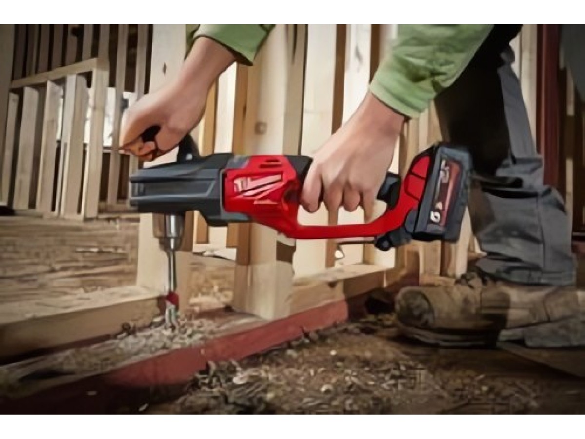 MILWAUKEE® представляет новое поколение компактных ударных гайковертов M12 FUEL™
