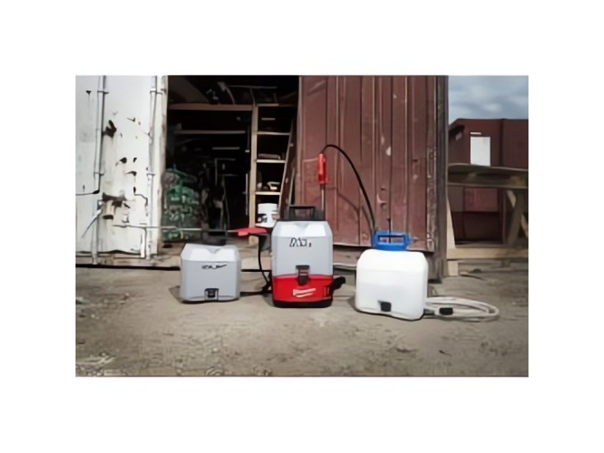 Milwaukee® представляет систему M18™ SWITCH TANK™ — первую в отрасли сменную систему опрыскивателя и подачи воды