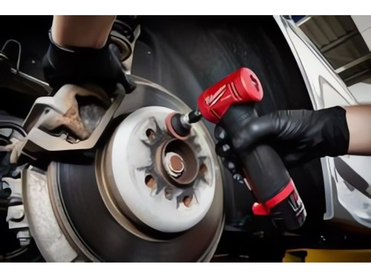 Новая угловая прямошлифовальная машина M12 FUEL™ от Milwaukee Tools!