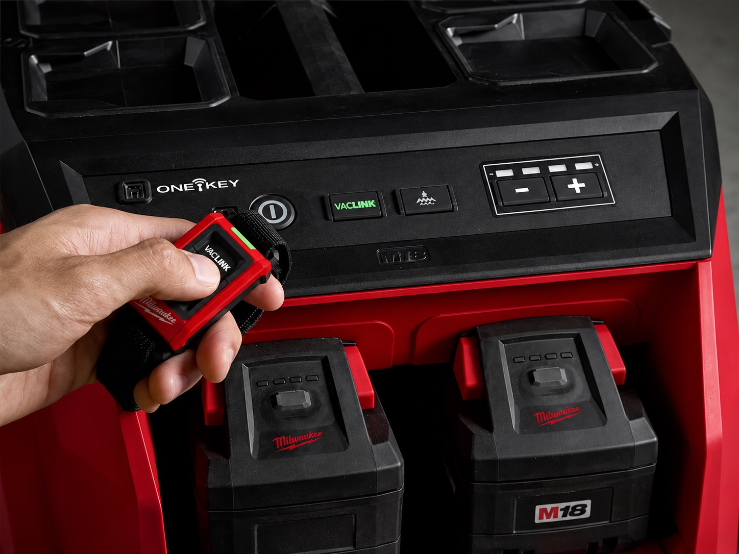 Комплект Milwaukee M18 FUEL M-Class Dust Extractor VACLINK