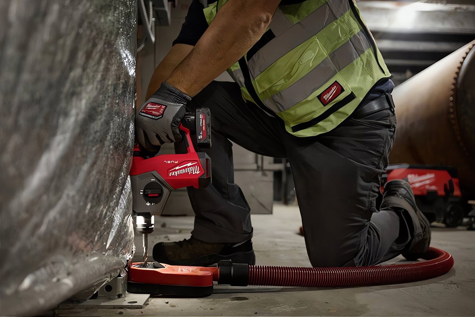 MILWAUKEE® M12 FUEL™ компактный перфоратор SDS-Plus 16 мм